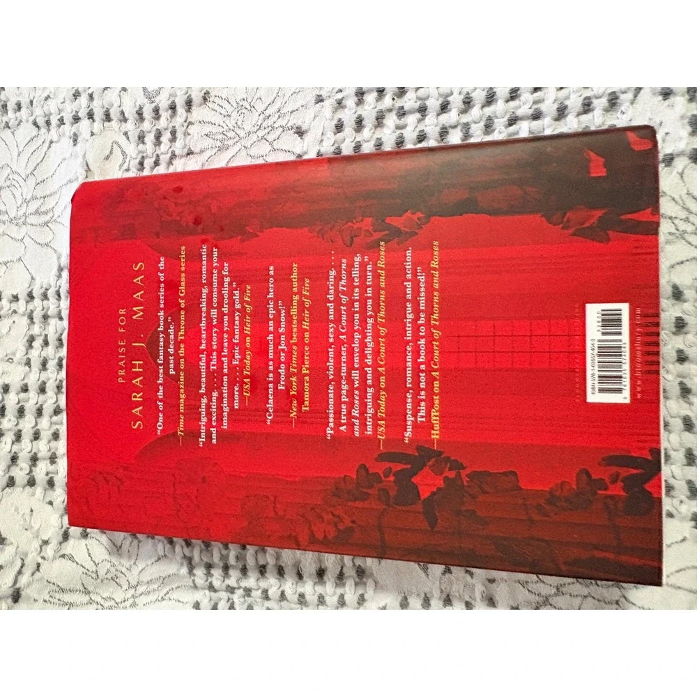 House of Earth and Blood Crescent City Sarah J Maas‎ Hardcover Book